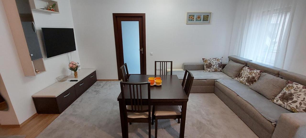 Apartament Cu 3 Camere كلوج-نابوكا المظهر الخارجي الصورة